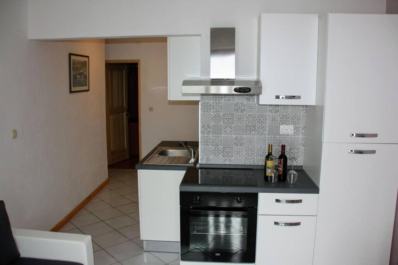 Apartments And Rooms Barbara Lastovo Ngoại thất bức ảnh