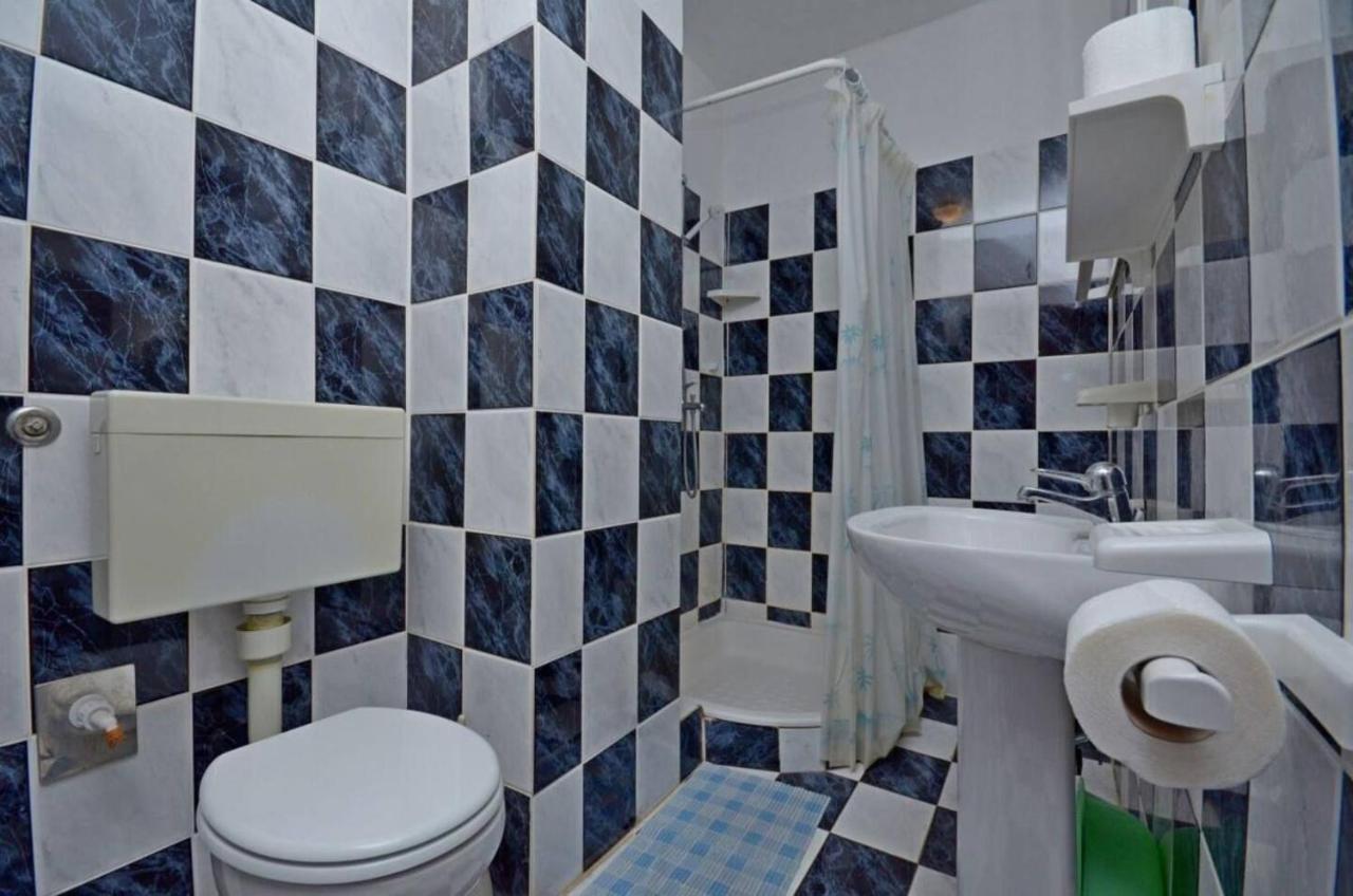 Apartments And Rooms Barbara Lastovo Ngoại thất bức ảnh
