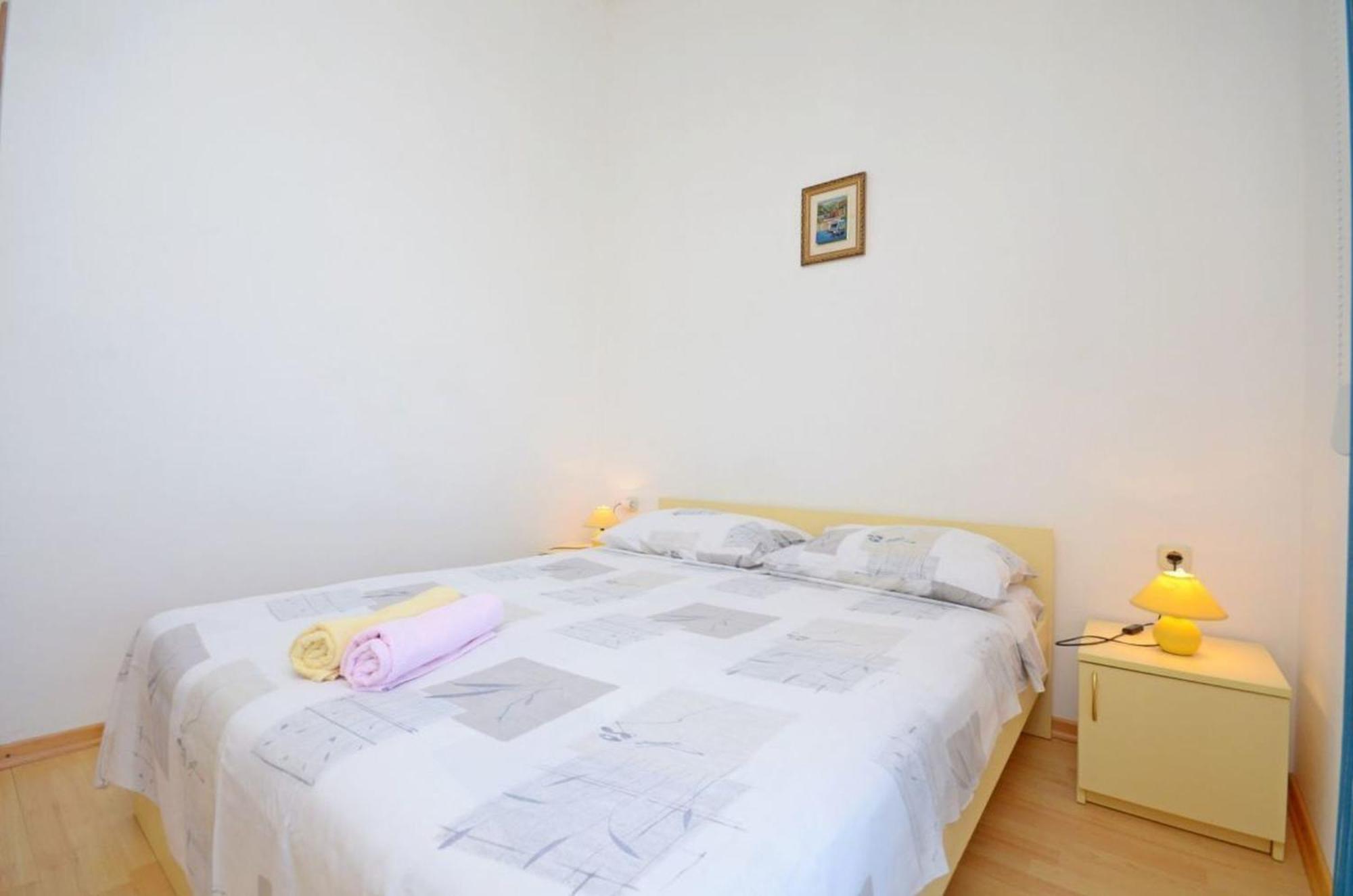 Apartments And Rooms Barbara Lastovo Ngoại thất bức ảnh